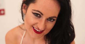 Downblouse Jerk are excited to present you with a xxx photo gallery showcasing Bonnie has a well-done form