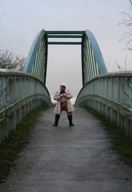 TAC Amateurs offers a free photo gallery with Lexie Cummings xxx gallery 266689